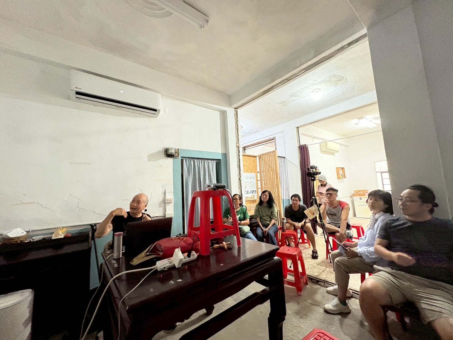 桃園講台的夥伴聆聽邱傑先生的分享