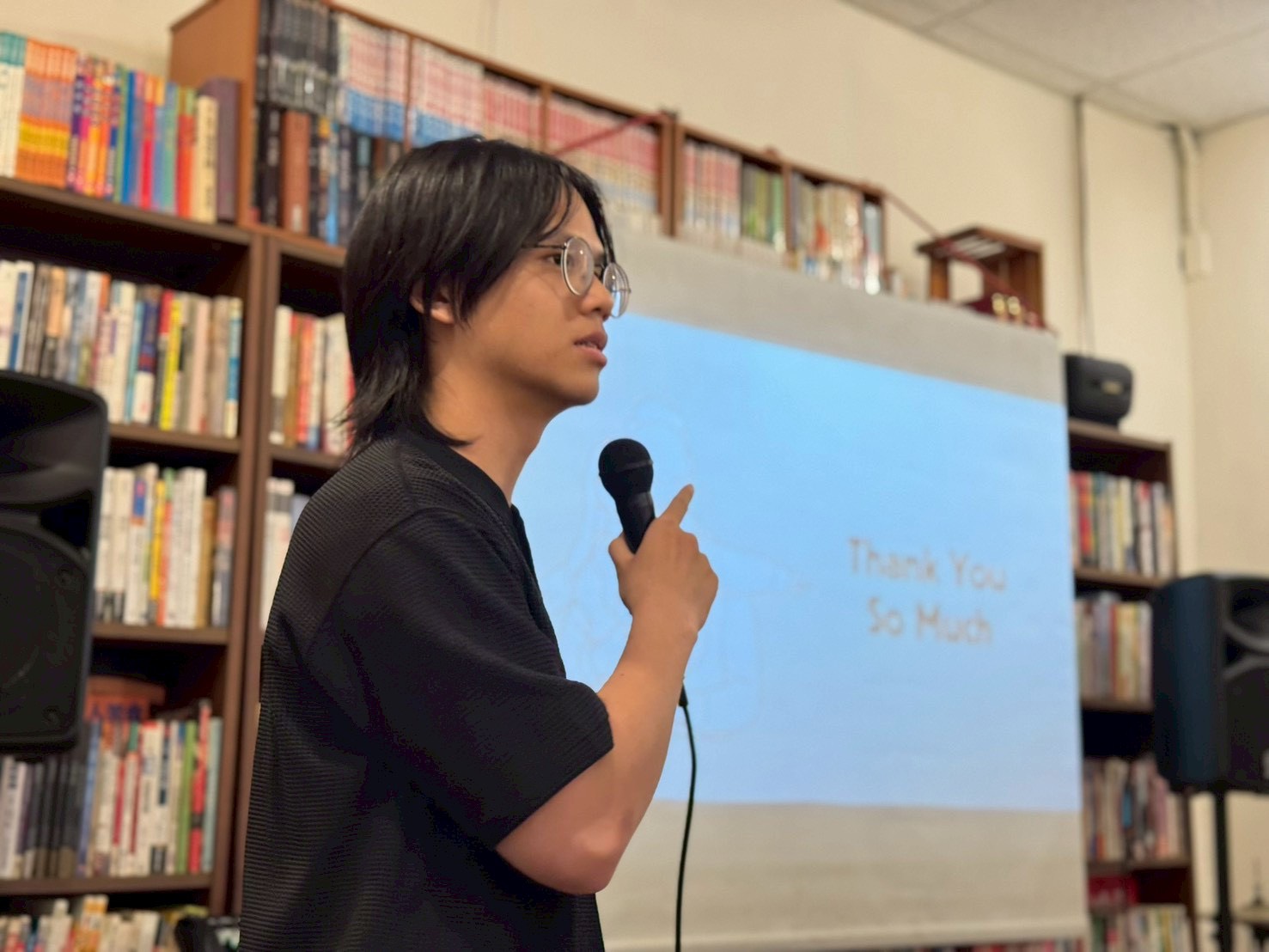 作者之一王皓中同學